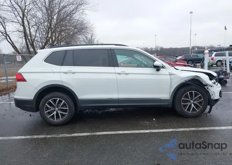 2020 Volkswagen Tiguan 2.0T Se/2.0T Se R-Line Black/2.0T Sel из США, поврежденный, VIN 3VV3B7AX4LM036952